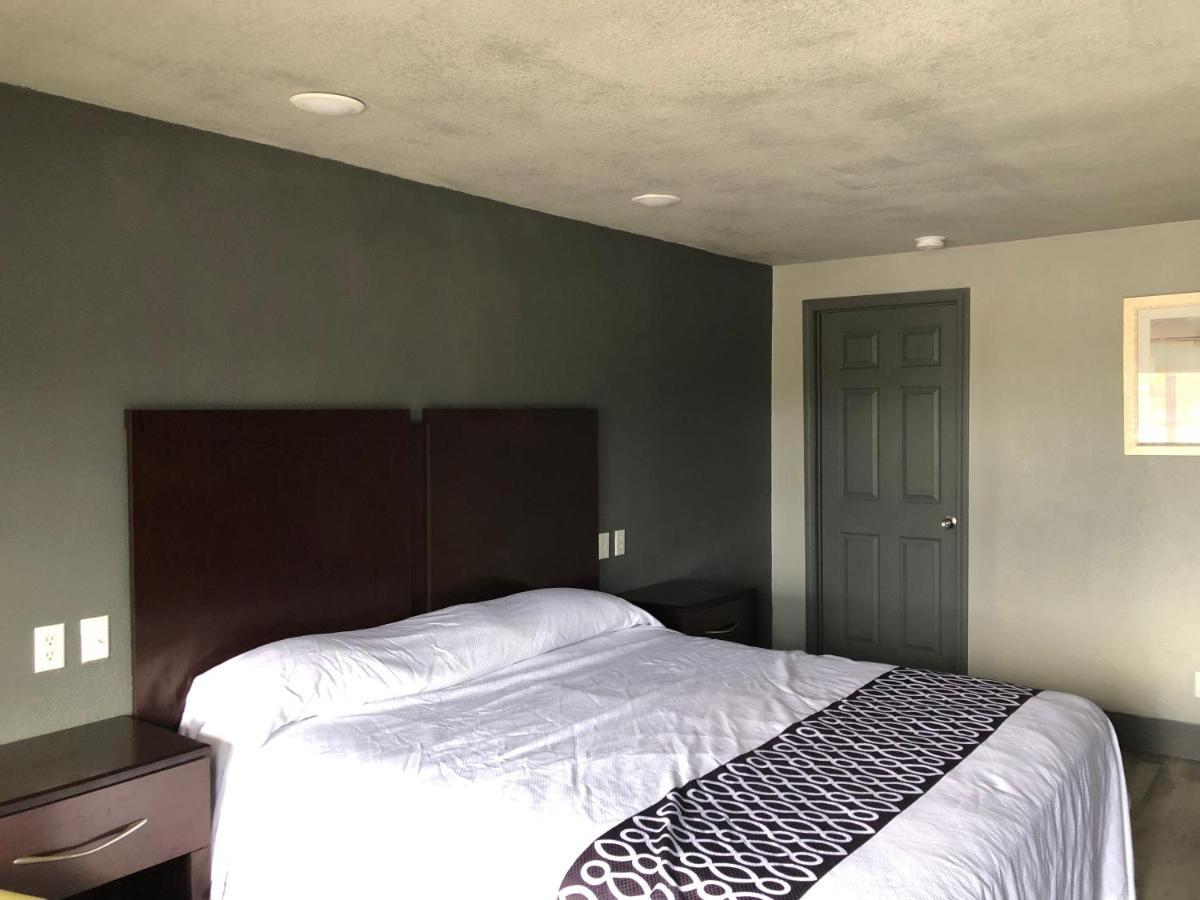Budget Inn Valparaiso/Niceville @ Eglin Afb & Destin-Fwb Airport エクステリア 写真